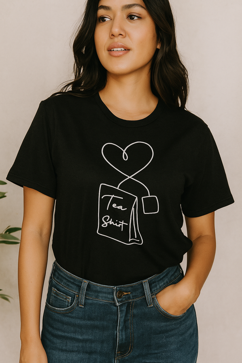 "Tea Shirt Love" – Minimalist Graphic Tee